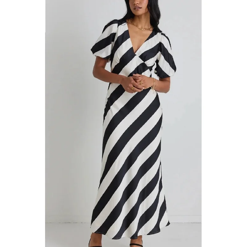 Dress Amora Midi- Black White Stripe PrettyLittleThing midi dresses